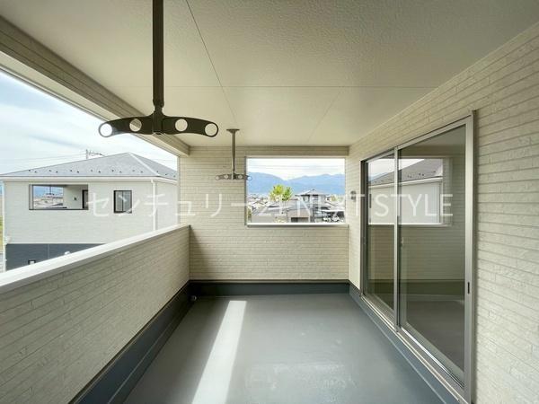 中央市西花輪の新築一戸建