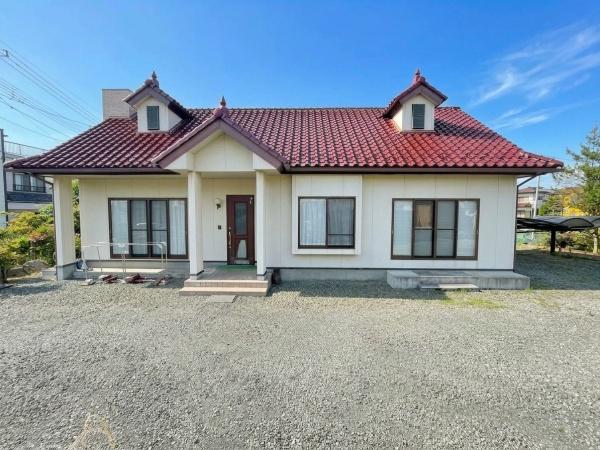中央市西花輪平成15年築平屋敷地約229坪