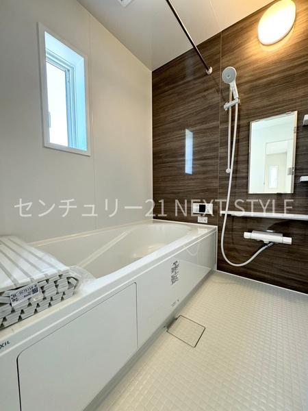 中巨摩郡昭和町築地新居の中古一戸建て