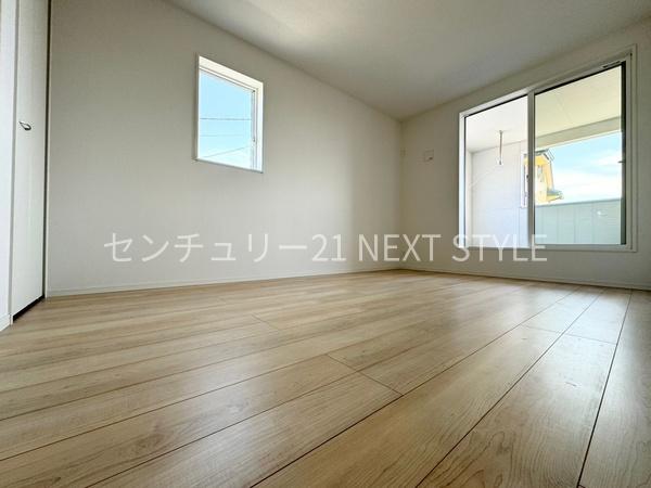 中巨摩郡昭和町築地新居の中古一戸建て