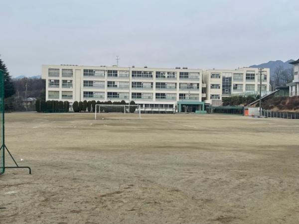 甲斐市志田の新築一戸建(甲斐市立双葉中学校)