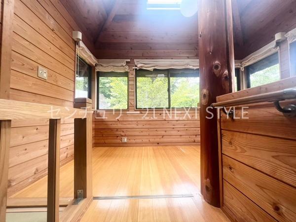 南都留郡山中湖村山中の中古一戸建て