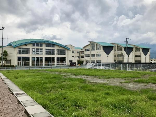 南アルプス市藤田の土地(南アルプス市立若草南小学校)