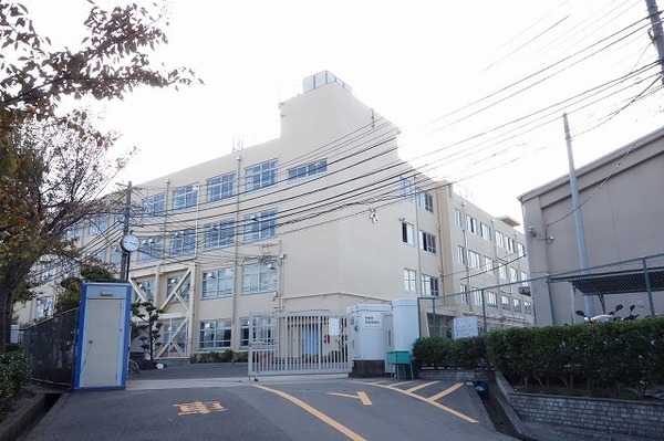 高槻市松が丘4丁目の土地(高槻市立第九中学校)