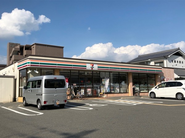 高槻市高垣町の中古一戸建て(セブンイレブン高槻安満中の町店)
