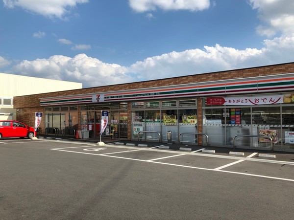 高槻市古曽部町3丁目の土地(セブンイレブン高槻日吉台口店)