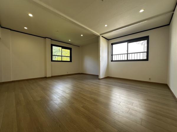 高槻市山手町１丁目の中古テラスハウス