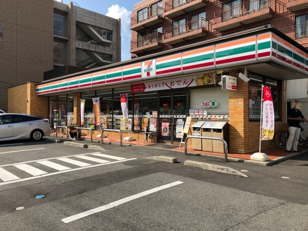高槻スカイハイツ(セブンイレブン高槻八丁西町店)