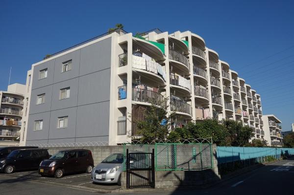 さんくれーる高槻二棟