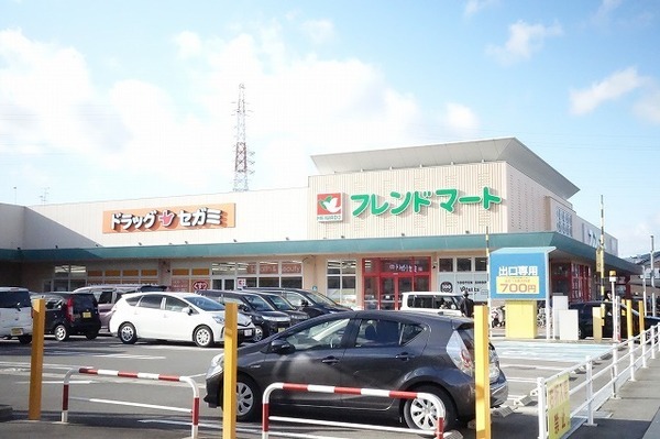 高槻市栄町3丁目の新築一戸建(フレンドマート高槻川添店)