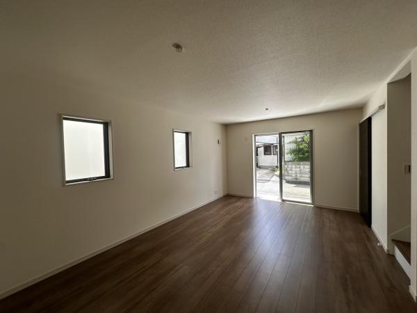 高槻市日吉台七番町の新築一戸建