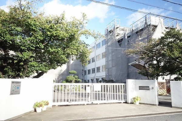 高槻市西町の土地(高槻市立柳川中学校)