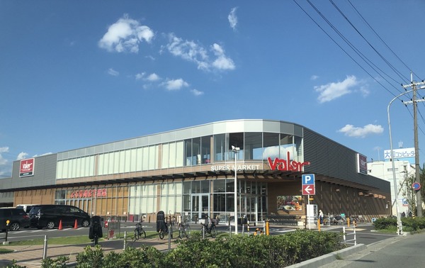 高槻市西冠2丁目の土地(バロー高槻店)