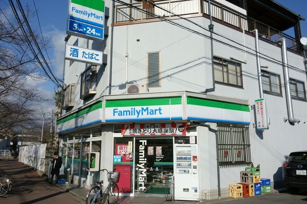 高槻市西冠2丁目の土地(ファミリーマート藤原春日町店)