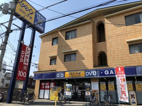 ウェルシーコート富田(ゲオ 高槻寿町店)