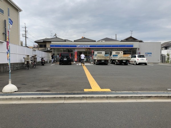 高槻市城南町4丁目の中古一戸建て(ローソン高槻城南町三丁目店)
