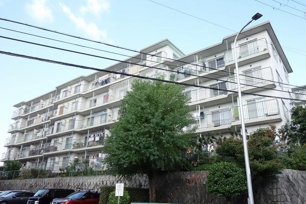 高槻塚原台ハイツ４号棟