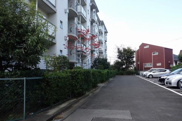 高槻塚原台ハイツ４号棟