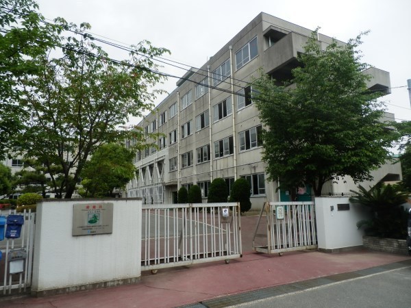 高槻市氷室町５丁目の新築一戸建(高槻市立阿武野中学校)