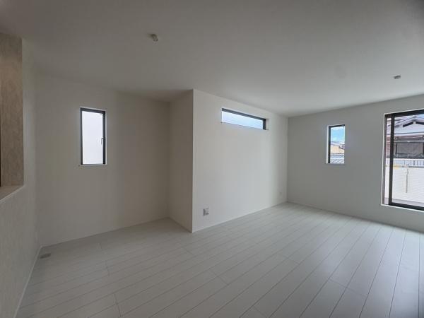 高槻市郡家新町の新築一戸建