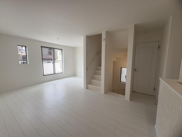 高槻市郡家新町の新築一戸建