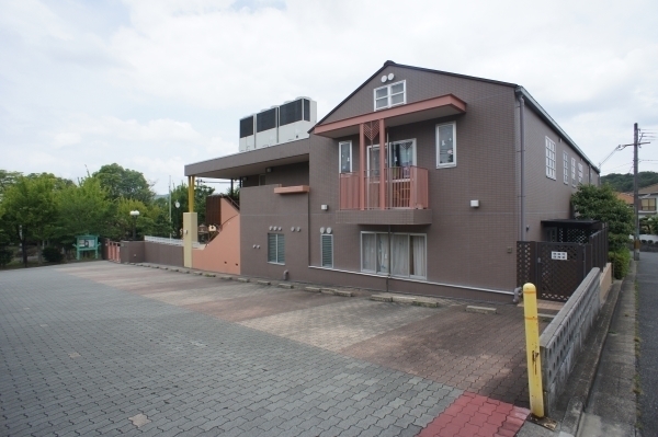 高槻市緑が丘1丁目の土地(認定こども園聖ヶ丘保育園こども未来学舎)