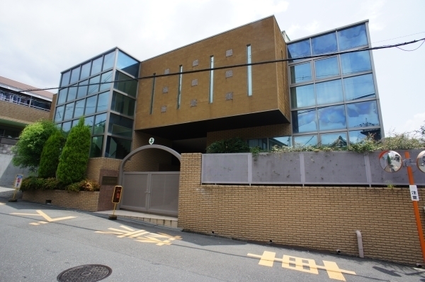 高槻市真上町５丁目の中古一戸建て(青い鳥幼稚園)