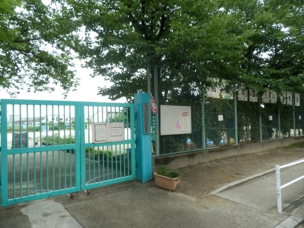 高槻市唐崎中１丁目の新築一戸建(高槻市立玉川幼稚園)