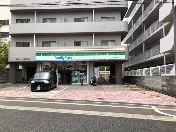 高槻市昭和台町２丁目の土地(ファミリーマート米田総持寺店)