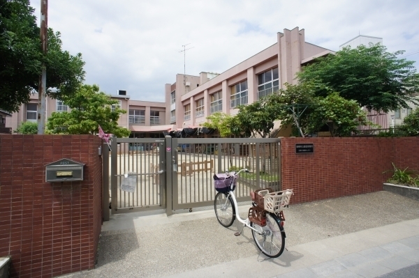 高槻市富田町５丁目の新築一戸建(高槻市立富田保育所)