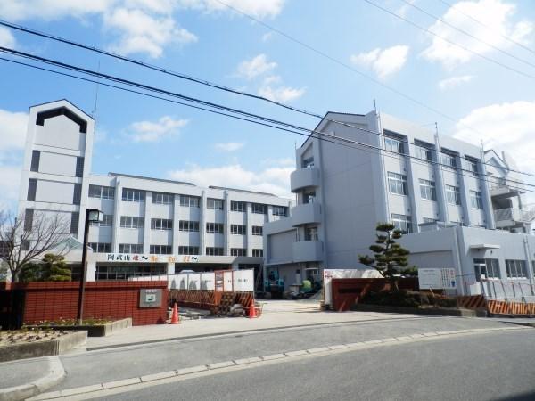 高槻阿武山二番街208号棟(高槻市立阿武山中学校)