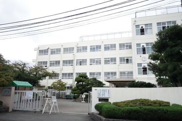桜ヶ丘コーポラス(高槻市立五百住小学校)