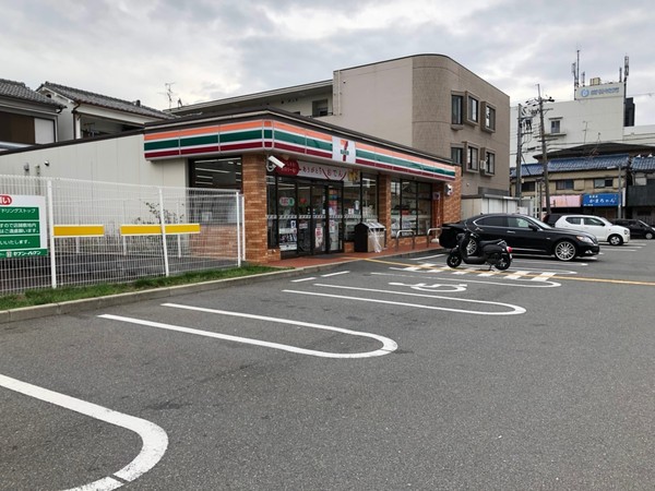 高槻市芝生町１丁目の土地(セブンイレブン高槻体育館前店)