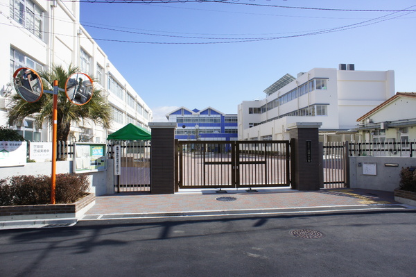 高槻市八幡町の土地(高槻市立高槻小学校)