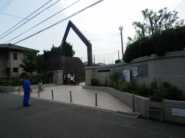 高槻市弥生が丘町の中古一戸建て(高槻市立北日吉台小学校)