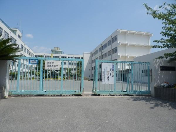 メロディーハイム高槻(高槻市立第十中学校)