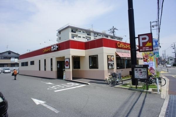 城第一マンション(ガスト高槻土室店)