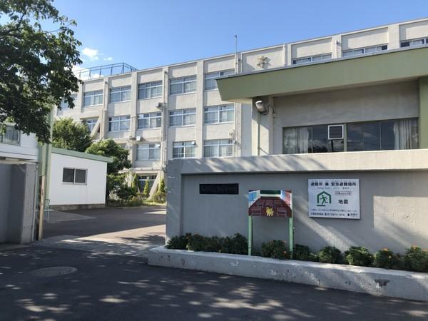 高槻市西面北2丁目の土地(高槻市立第七中学校)
