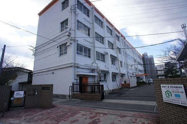 高槻市天川新町の中古一戸建て(高槻市立第六中学校)