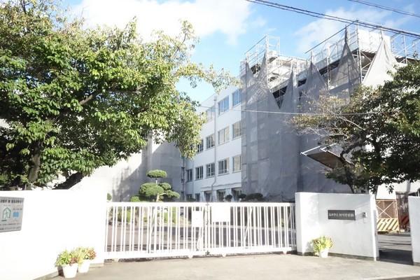 柳川ハイツ(高槻市立柳川中学校)