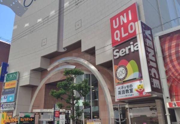 パルムハウス江坂(ユニクロ江坂オッツ店)