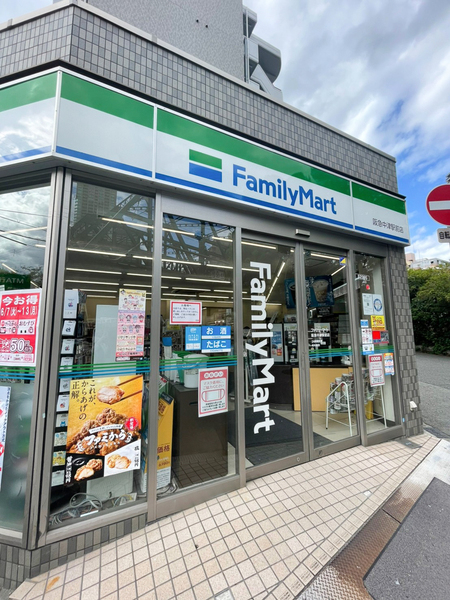 シエリア梅田豊崎(ファミリーマート阪急中津駅前店)