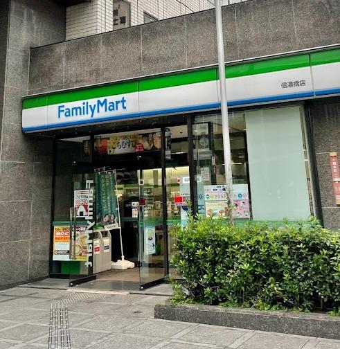 プレミストタワー靱本町(ファミリーマート信濃橋店)