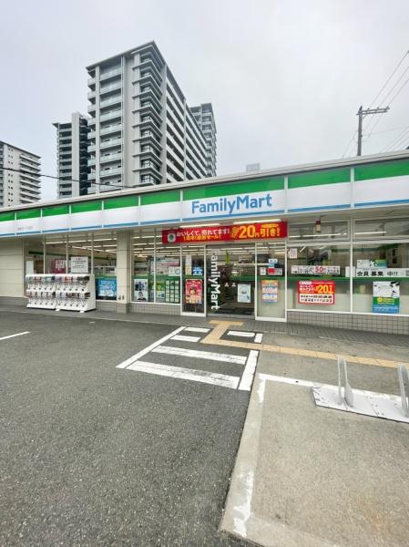 セイワパレス福島セントラルガーデン(ファミリーマート海老江1丁目店)