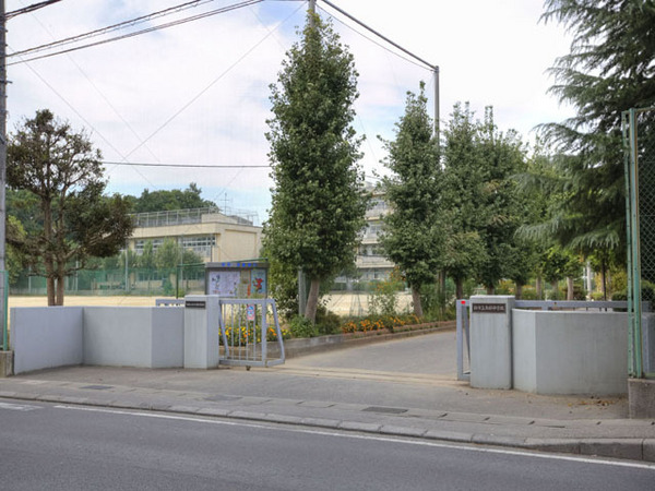 柏市南増尾8丁目の新築一戸建(柏市立南部中学校)
