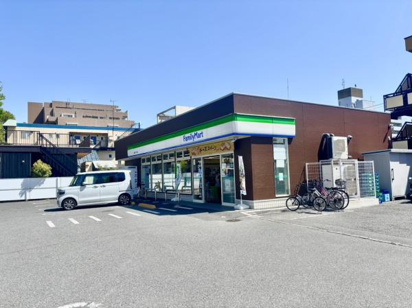 新松戸中央パークハウスC棟(ファミリーマート新松戸六丁目店)