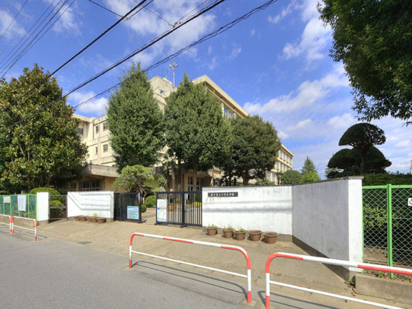 六実マンション(松戸市立六実小学校)