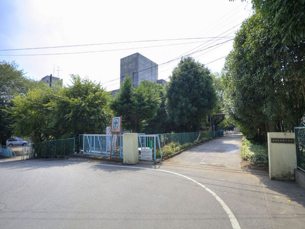 柏市東中新宿2丁目の土地(柏市立中原小学校)
