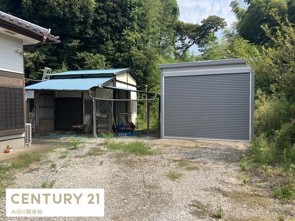 柏市松ケ崎の中古一戸建て(駐車場)