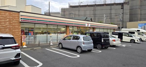 柏市篠籠田　売アパート(セブンイレブン柏豊四季台団地前店)